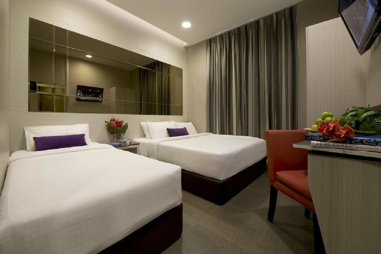 V Hotel Bencoolen Singapore Exteriör bild
